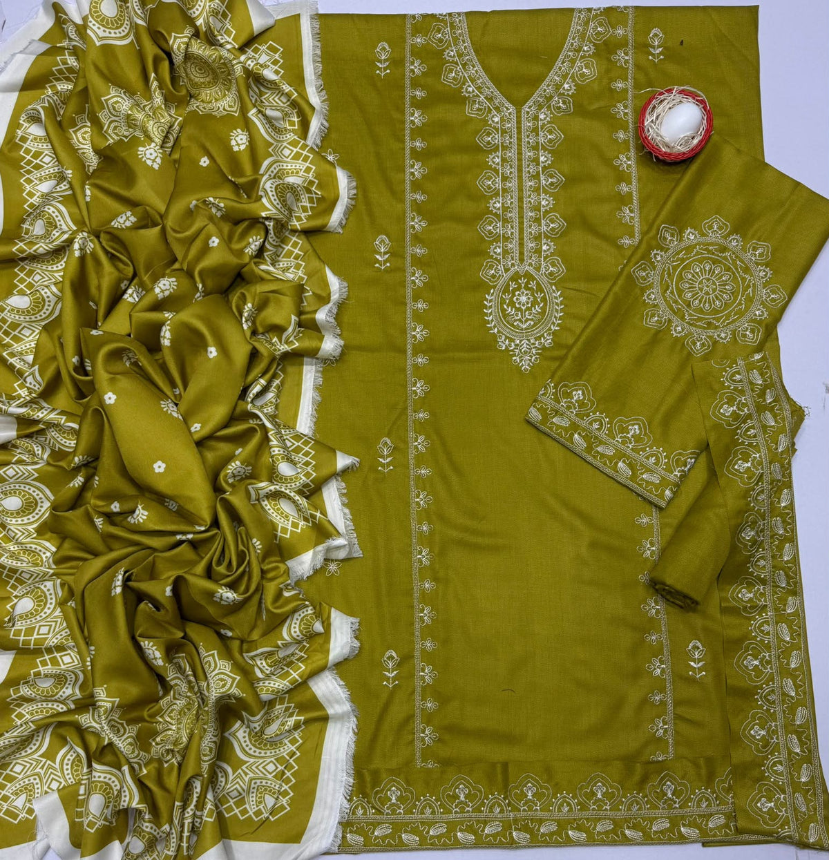 Aneela’s 6211 Premium Dhanak 3 Piece Embroidered Winter Suit with Twill Wool Shawl