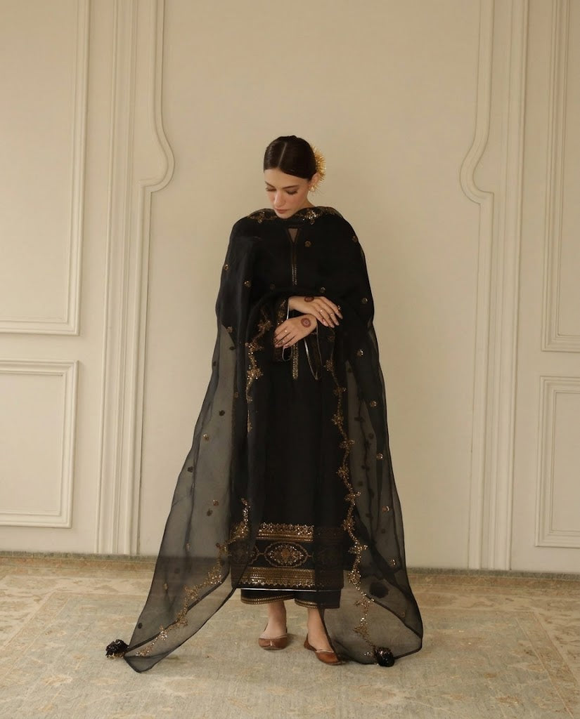 DYOT – Do Your Own Thing | 3-Piece Embroidered Dhanak Suit – Winter Collection 2026/27 (NF 1333)