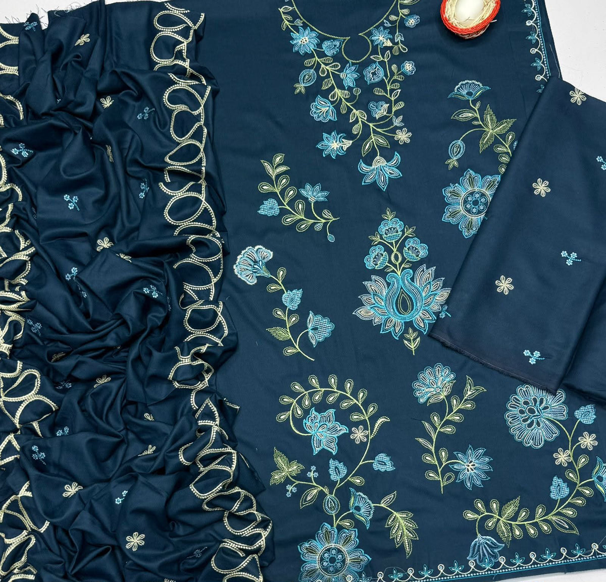 Zaib 6186 – Winter 3 Piece Full Heavy Embroidered Collection