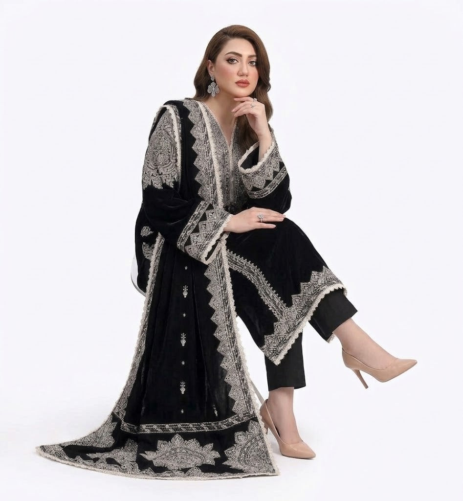 Indian Boti 3 Piece Winter Collection | Dhanak Air Jet Embroidered Suit