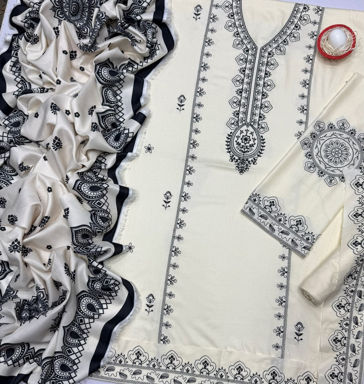 Indian Boti 3 Piece Winter Collection | Dhanak Air Jet Embroidered Suit
